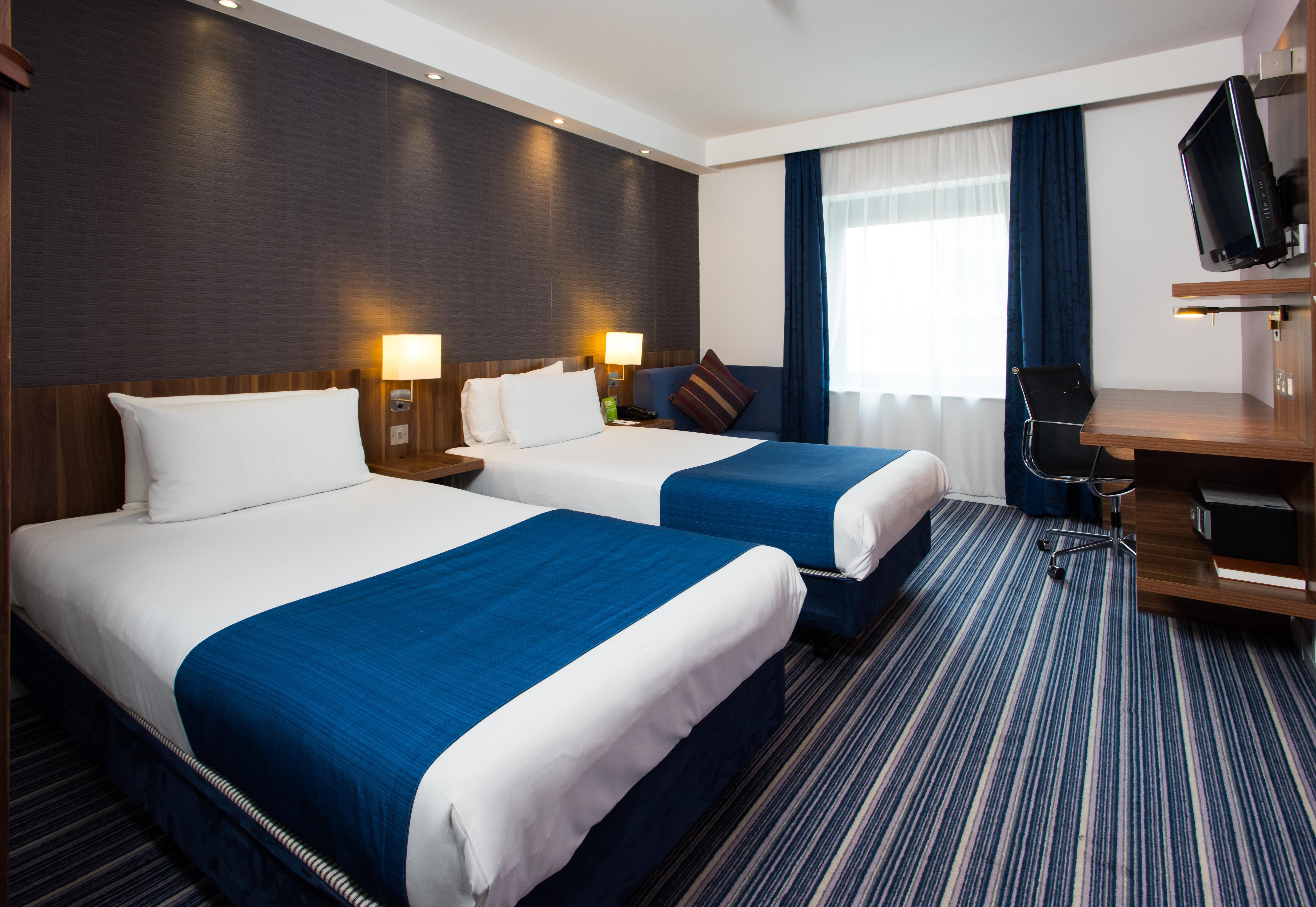 Holiday Inn Express London-Wimbledon-South, An Ihg Hotel Eksteriør billede