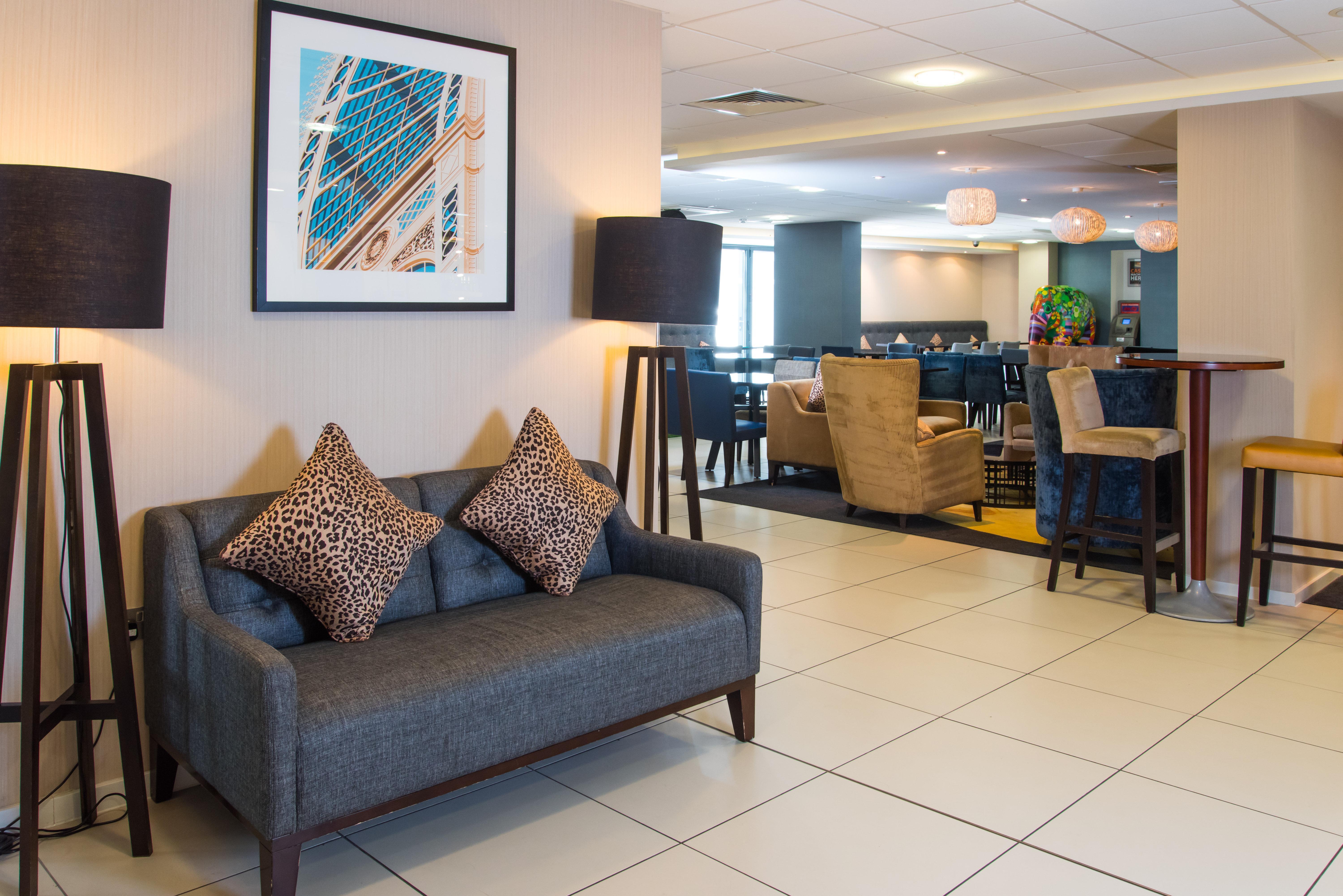 Holiday Inn Express London-Wimbledon-South, An Ihg Hotel Eksteriør billede