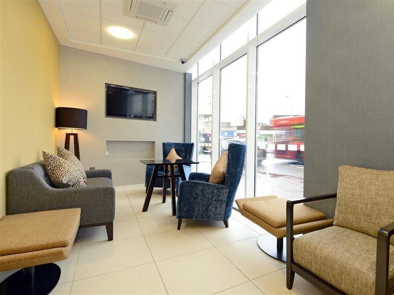 Holiday Inn Express London-Wimbledon-South, An Ihg Hotel Eksteriør billede