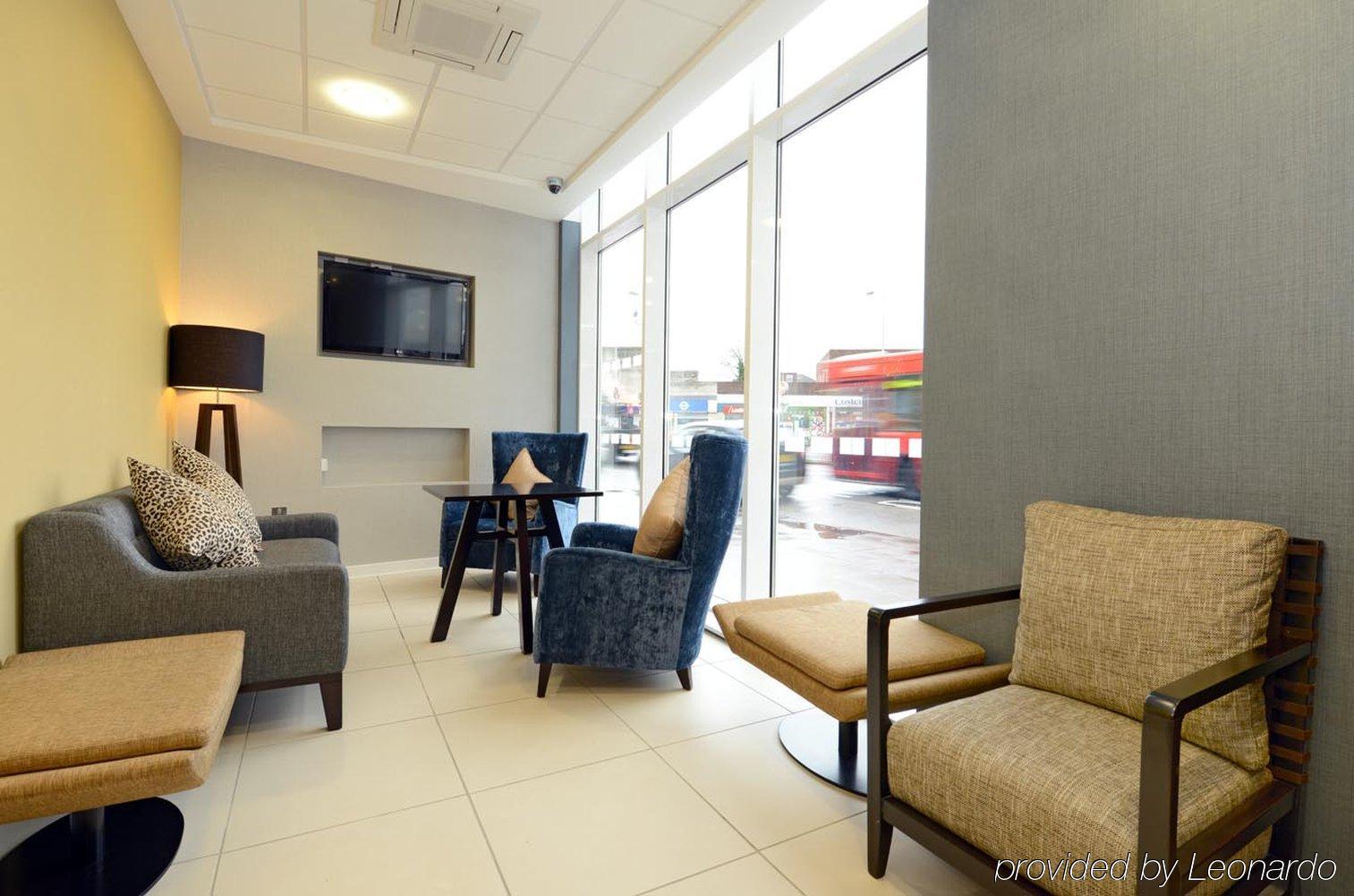 Holiday Inn Express London-Wimbledon-South, An Ihg Hotel Eksteriør billede